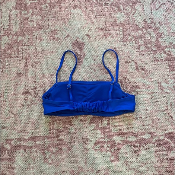 Bikini bundle - Picture 3 of 10